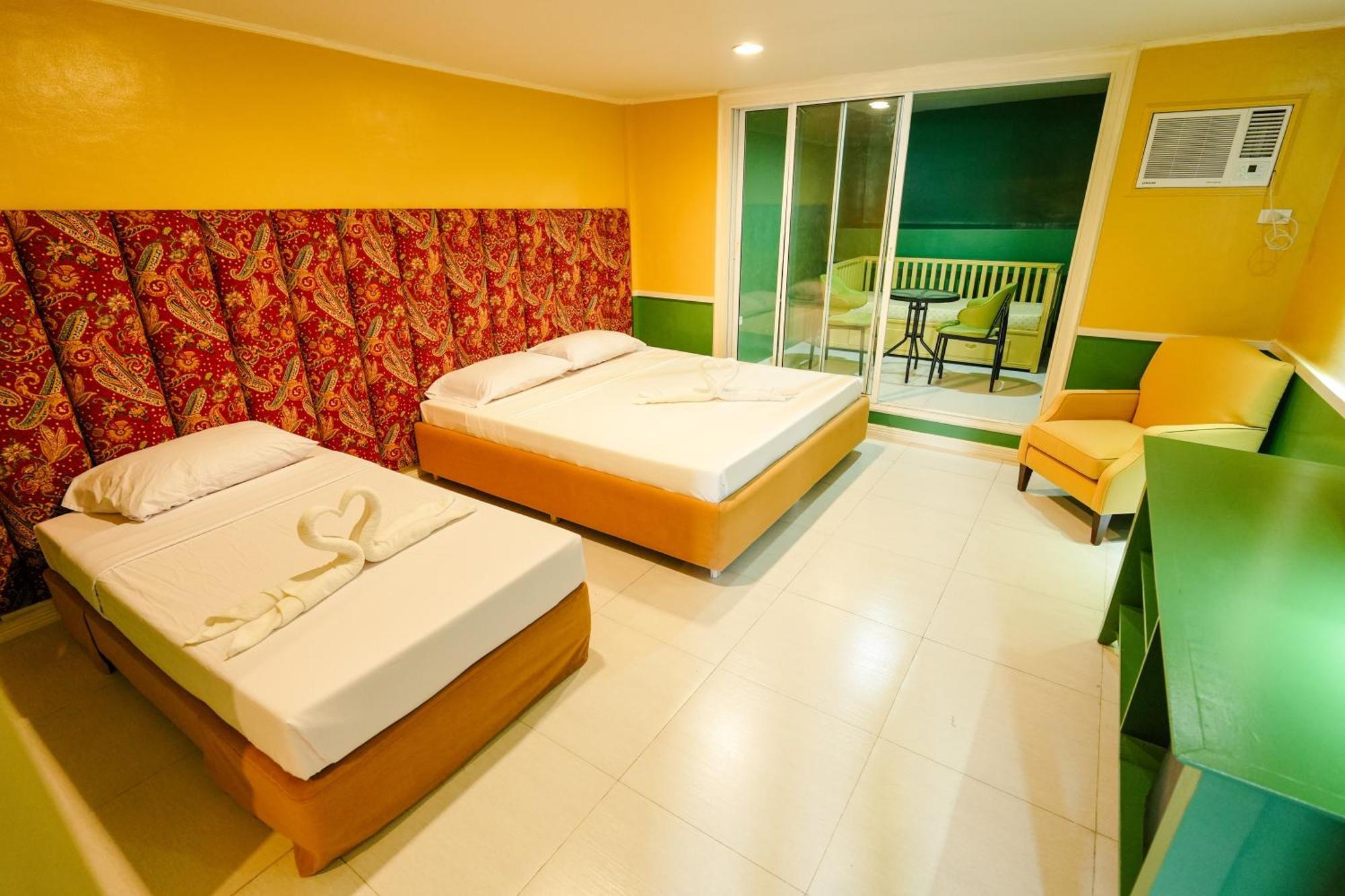 Jacobs Hill Tagaytay Bed & Breakfast Tagaytay City Bagian luar foto